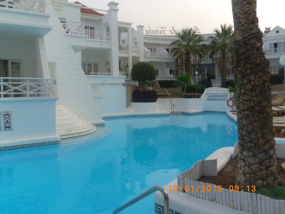 Pool  Los Olivos Beach Resort