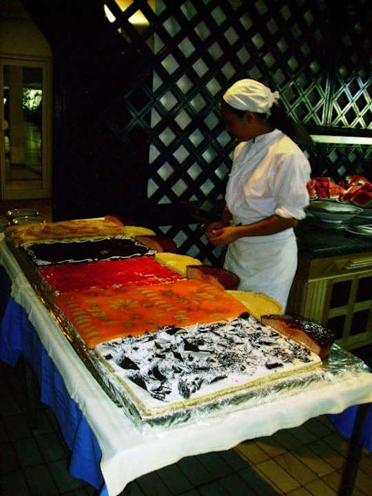 Und wiedermal leckerer Kuchen Hotel El Fell Resort & Spa