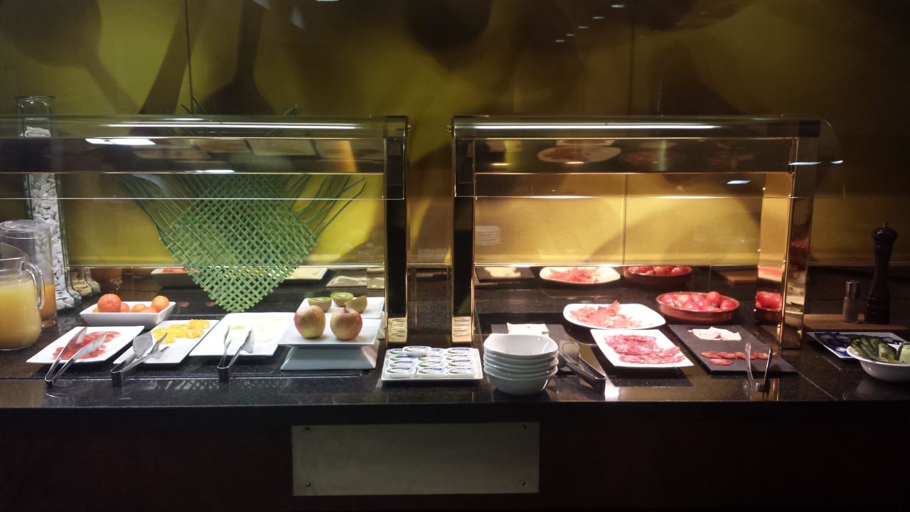 Desayuno Buffet Vilana Hotel