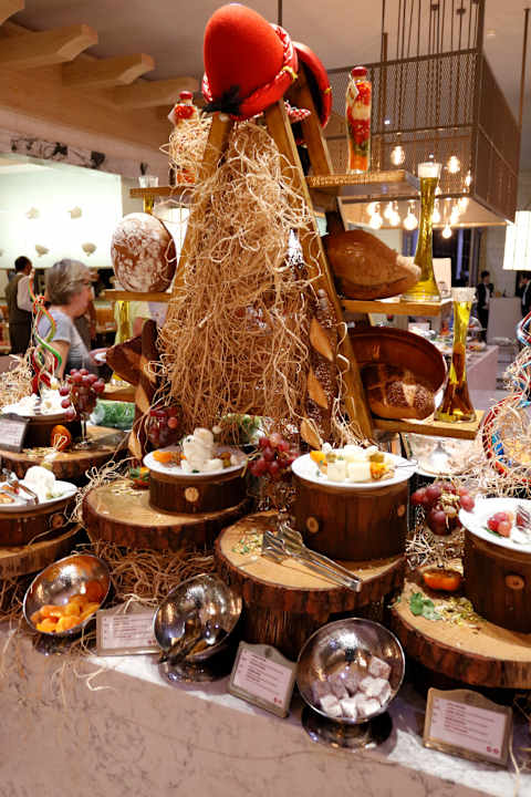 Gastro Acanthus Cennet Barut Collection