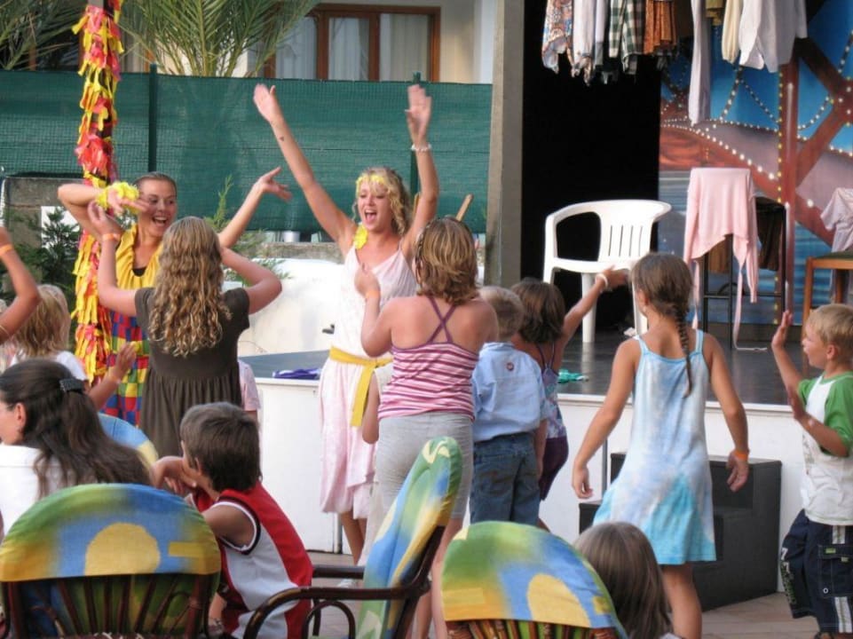 Kinder Disco Caprice Janeiro Hotel & Spa