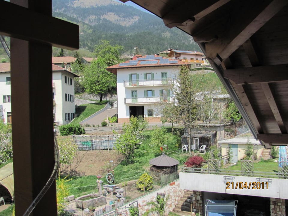 Ausblick nach hinten auf die Berge Hotel San Lorenzo