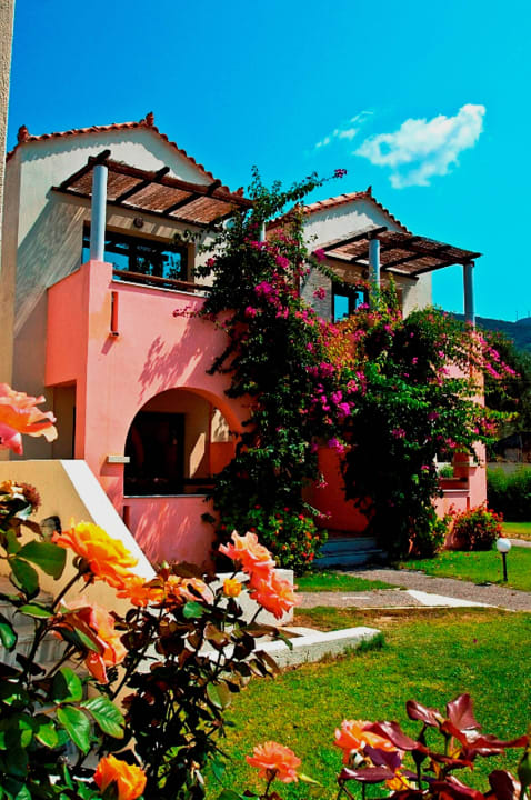 Skopelos - Rigas Hotel - Studios garden view exterior Hotel Rigas