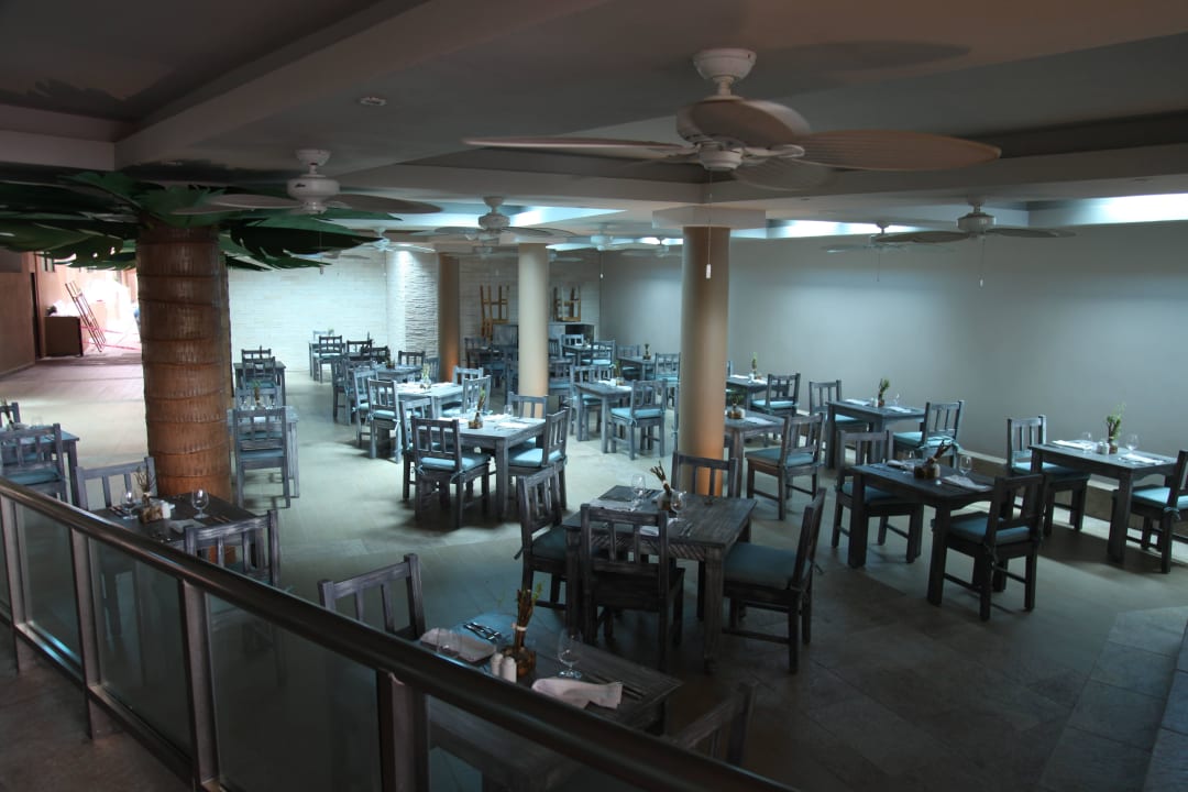 Mehr Kantine als ein Gourmetrestaurant TUI BLUE El Dorado Seaside Suites