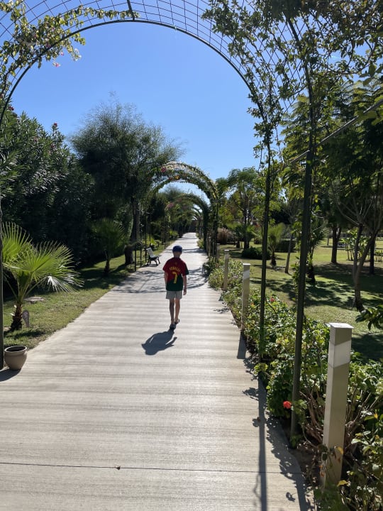 Gartenanlage Melas Lara Hotel