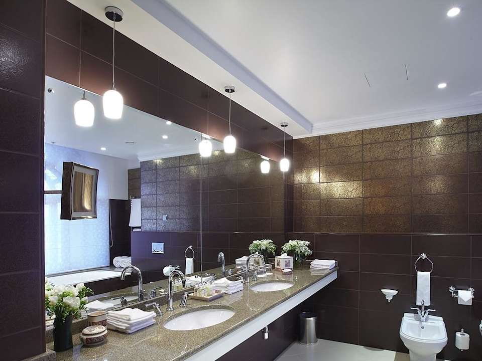 Ambassador Suite - bathroom Radisson Collection Hotel Moscow