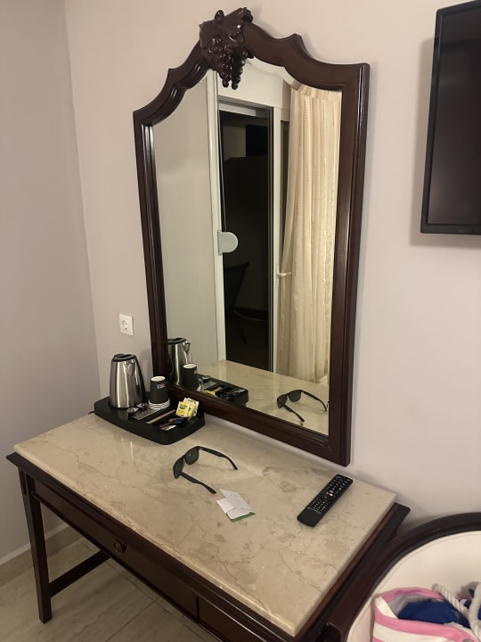 Zimmer Sandy Beach Resort