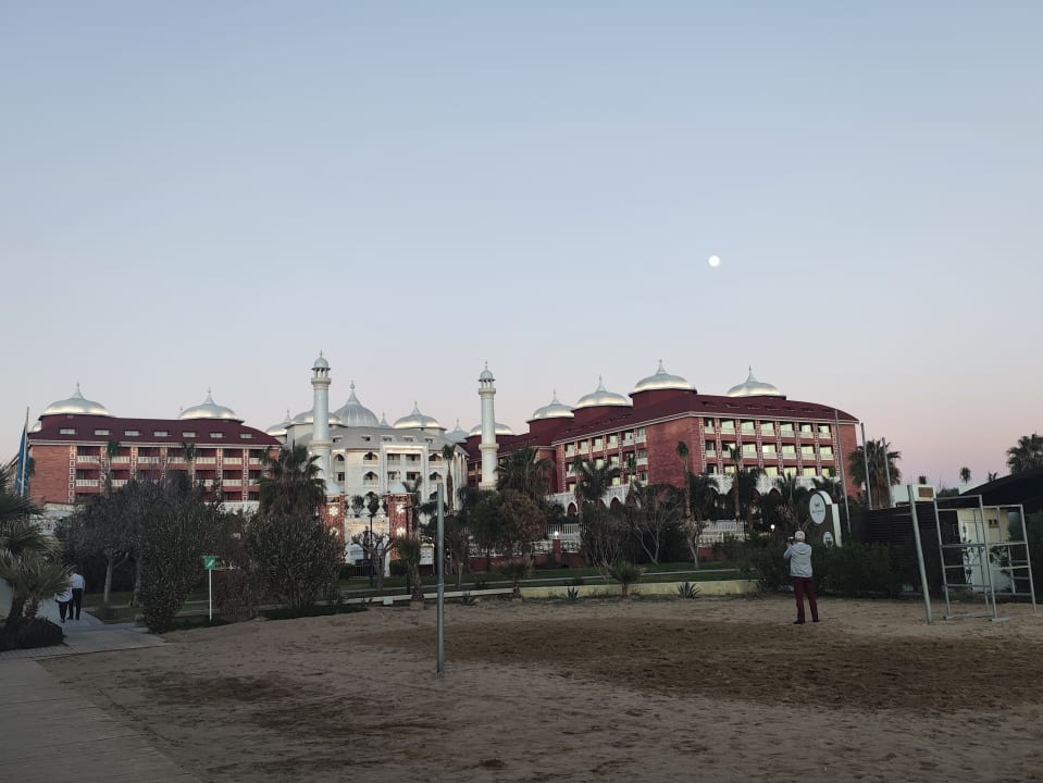 Außenansicht Royal Taj Mahal Hotel