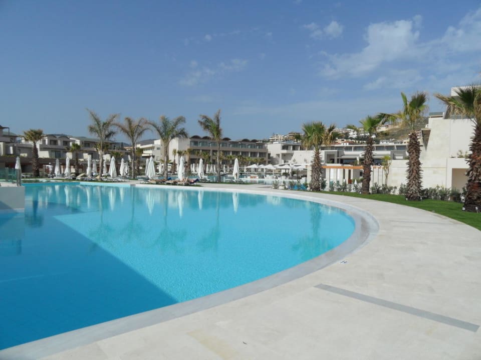 Poolanlage Avra Imperial Hotel