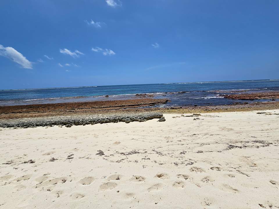 Strand Four Seasons Resort Seychelles at Desroches Island