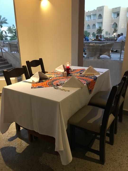 Gemütlicher ägyptischer Abend Three Corners Equinox Beach Resort