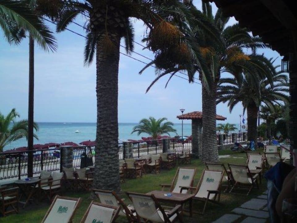 Bar  Fanis Apartments