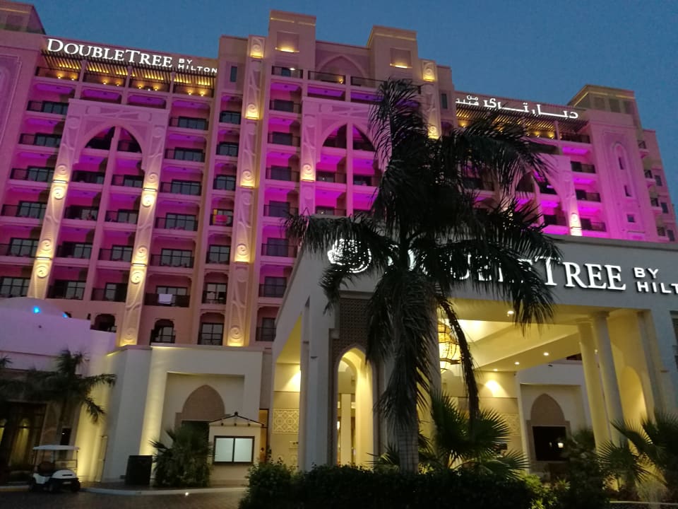 Außenansicht DoubleTree by Hilton Resort & Spa Marjan Island