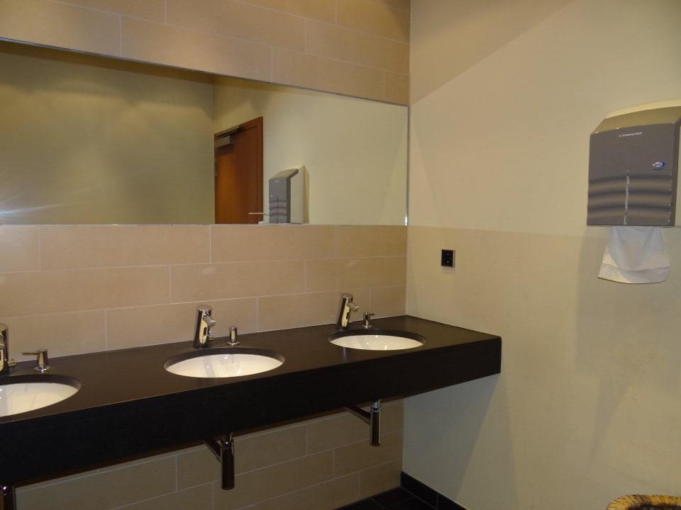 Öffentliches WC AMERON Köln Hotel Regent
