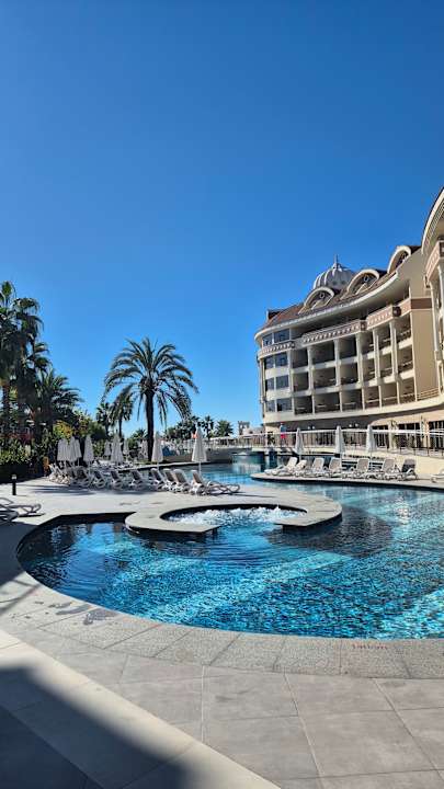Außenansicht Kirman Belazur Resort & Spa