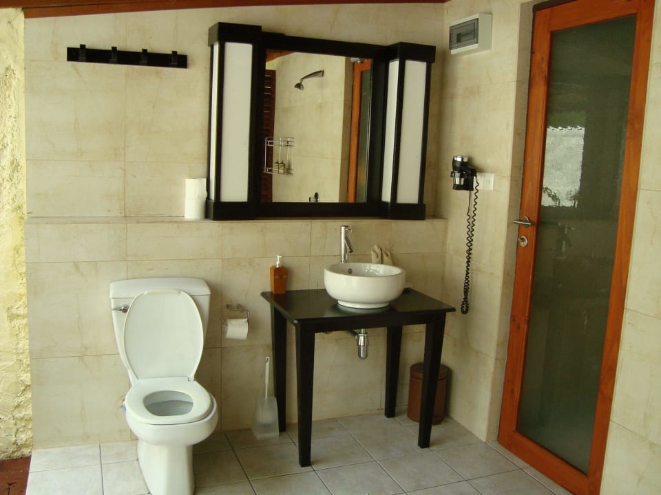 Toilette Kuredu Island Resort & Spa