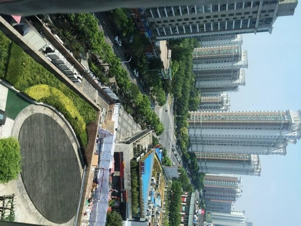 Ausblick aus meinem Zimmer Grand Mercure Shanghai Century Park