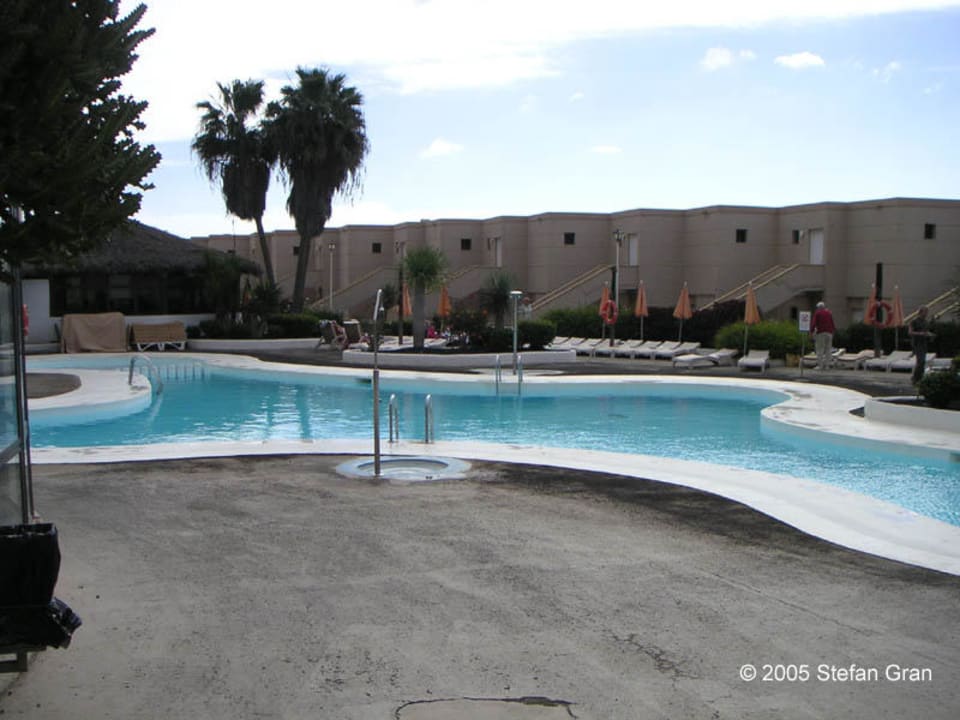 zweiter Poolbereich SBH Hotel Taro Beach