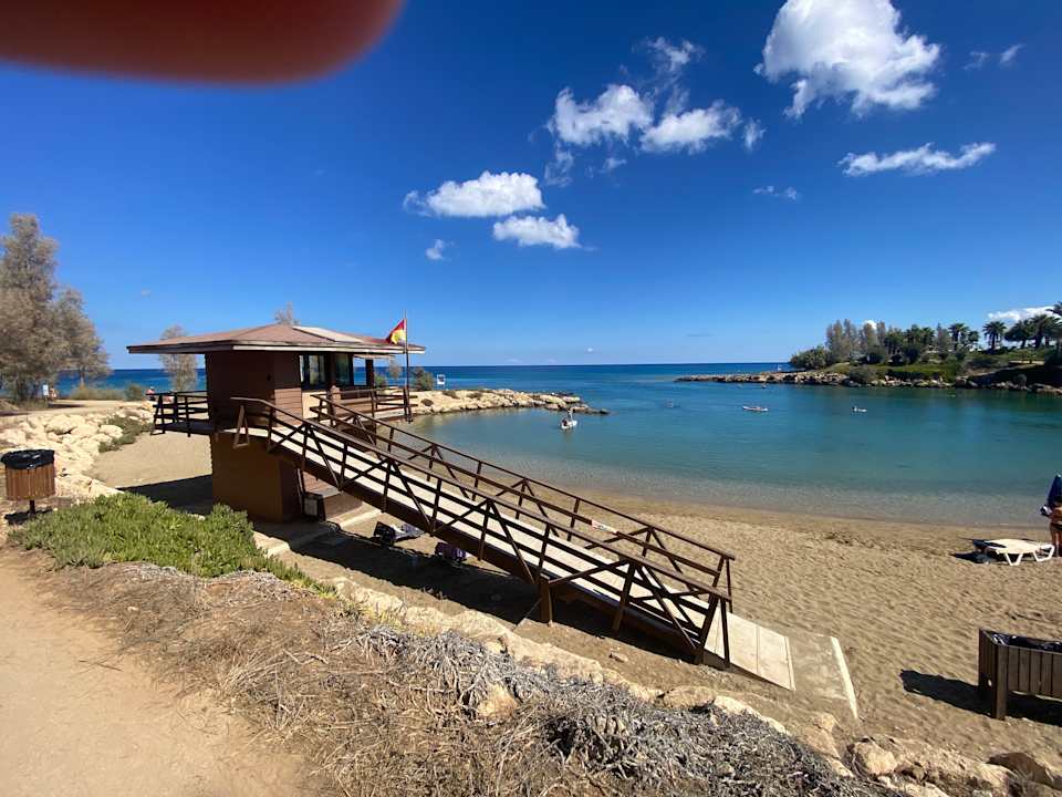 Außenansicht Crystal Springs Beach Hotel