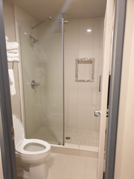 Zimmer Hotel Crescent Bay Inn