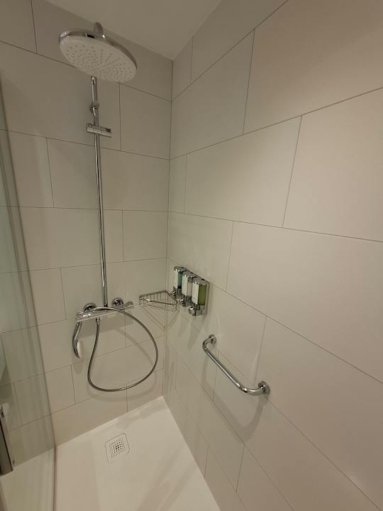 Zimmer Hampton By Hilton Warsaw Reduta