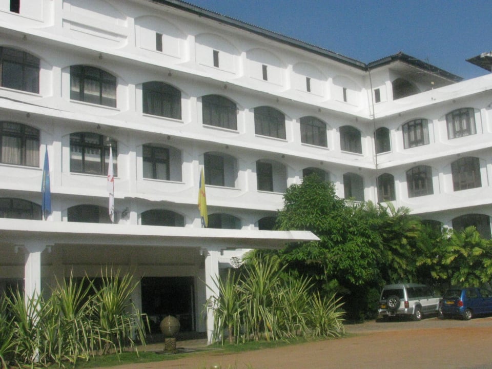 Внешний дворик Hotel Lanka Supercorals