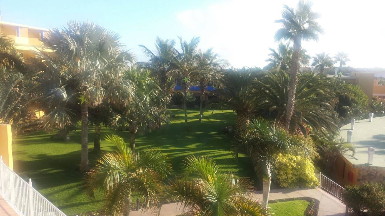 Blick von der Terrasse der Hauptbar Club Hotel Drago Park