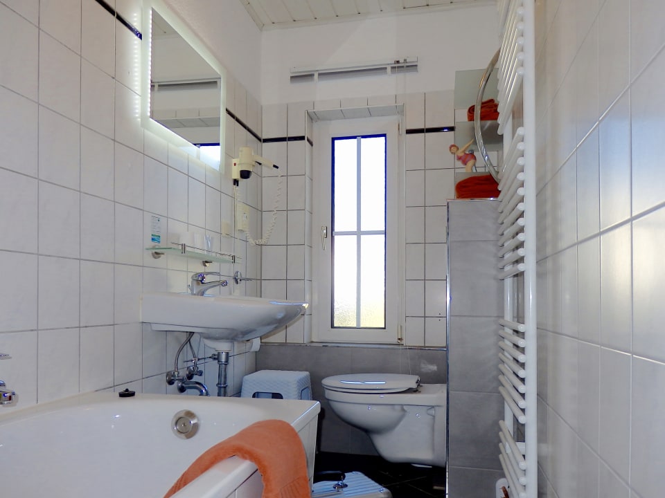 Zimmer Strandhotel Villa Louisa & Appartementhäuser Villa Josephine und Chris