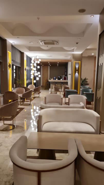 Lobby Side Story Resort & Spa