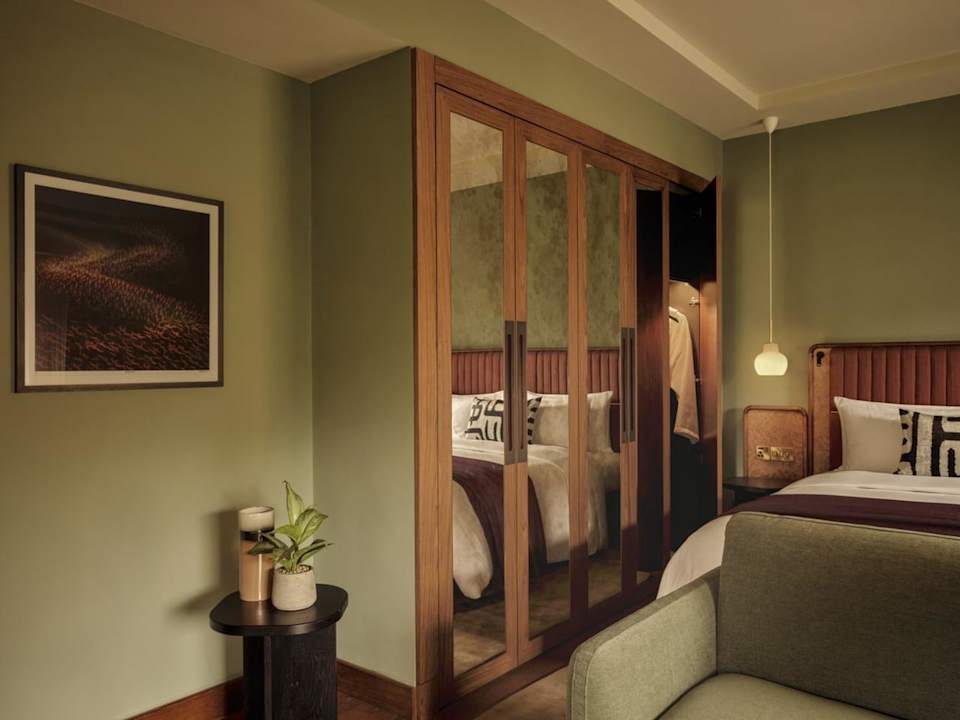 Zimmer Sir Devonshire Square, part of Sircle Collection