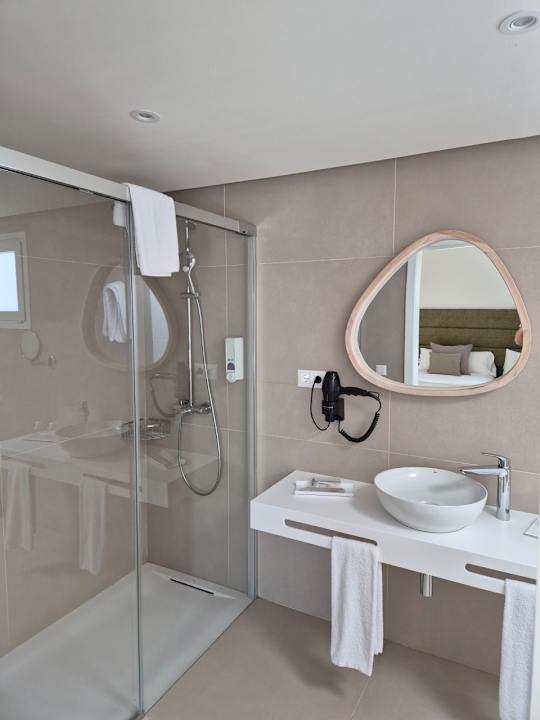 Zimmer HL Miraflor Suites Hotel