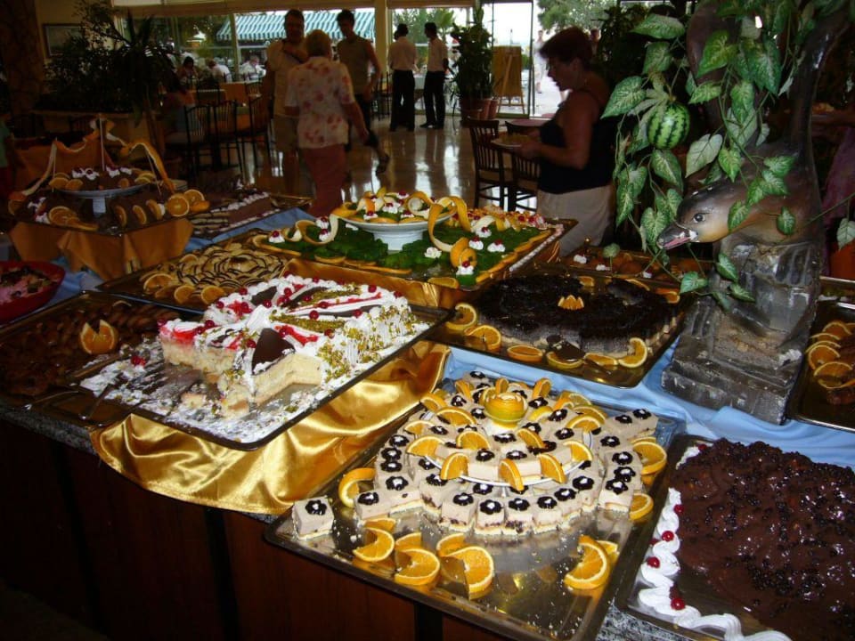 Cofectionery table Senza Sunset Beach Hotel