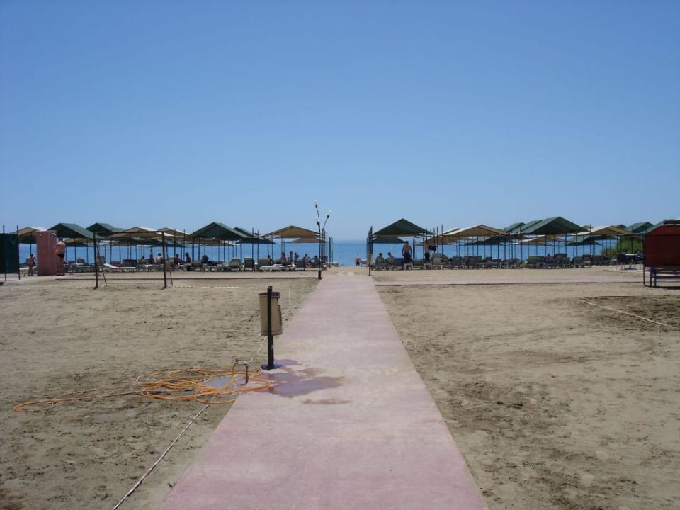 Der Weg zum Strand und Meer Hotel Royal Garden Beach