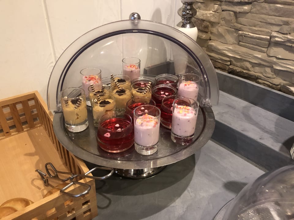 Gastro Hotel Pension Almrausch