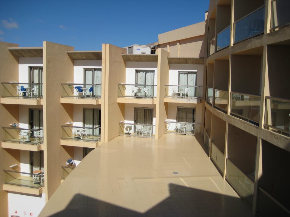 Blick von unserem Balkon (links auch etwas Meer) SBH Costa Calma Beach Resort