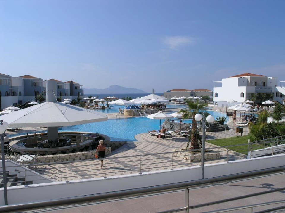 Pool-Bars Atlantica Marmari Palace