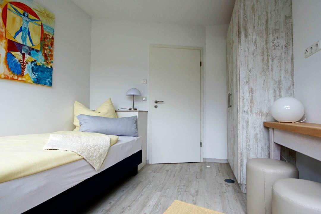 ..mit eigenem Kleiderschrank Ferienwohnung Alpspitze