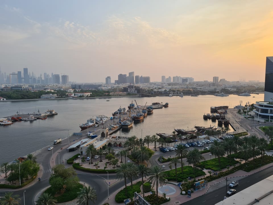 Ausblick Al Bandar Rotana - Creek