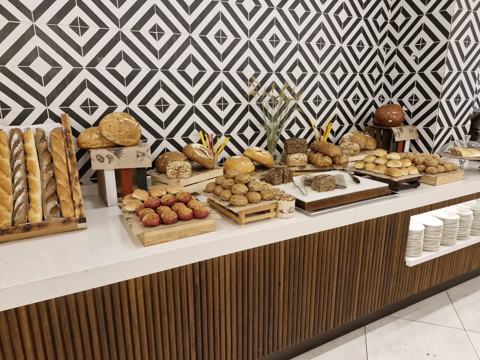 Gastro Jacaranda Luxury Resort