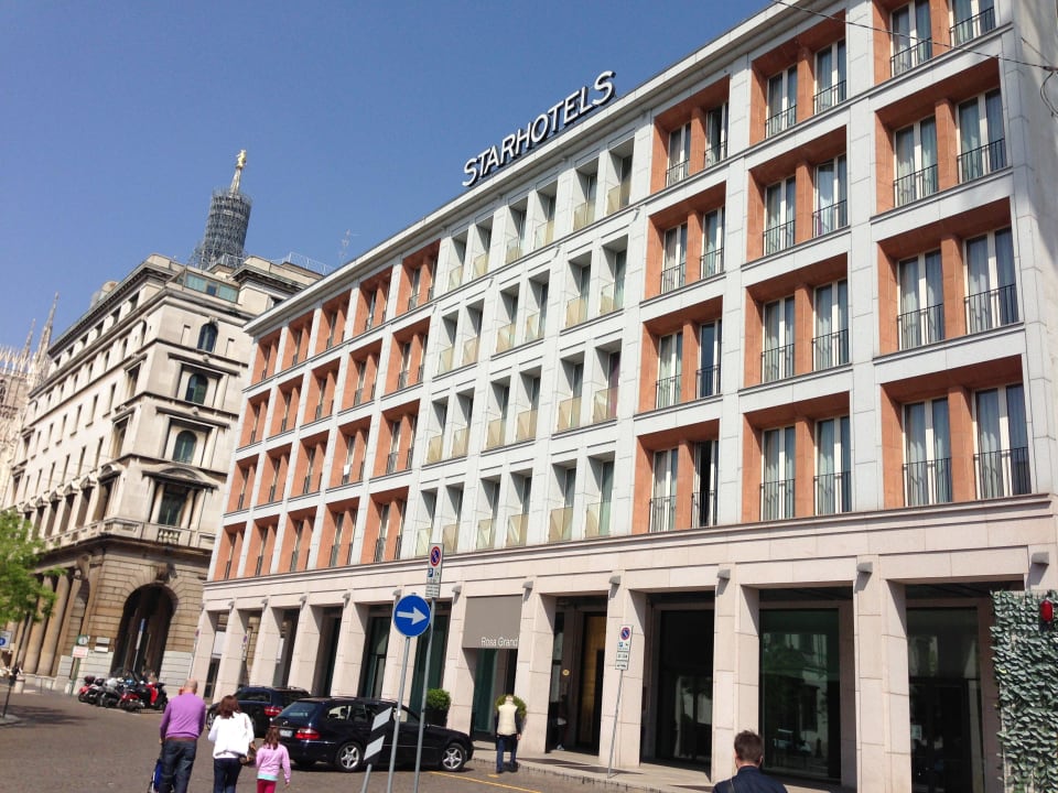 Eingang Starhotels Rosa Grand