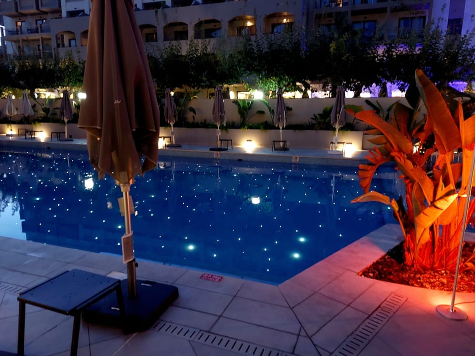 Pool Hotel Theartemis Palace