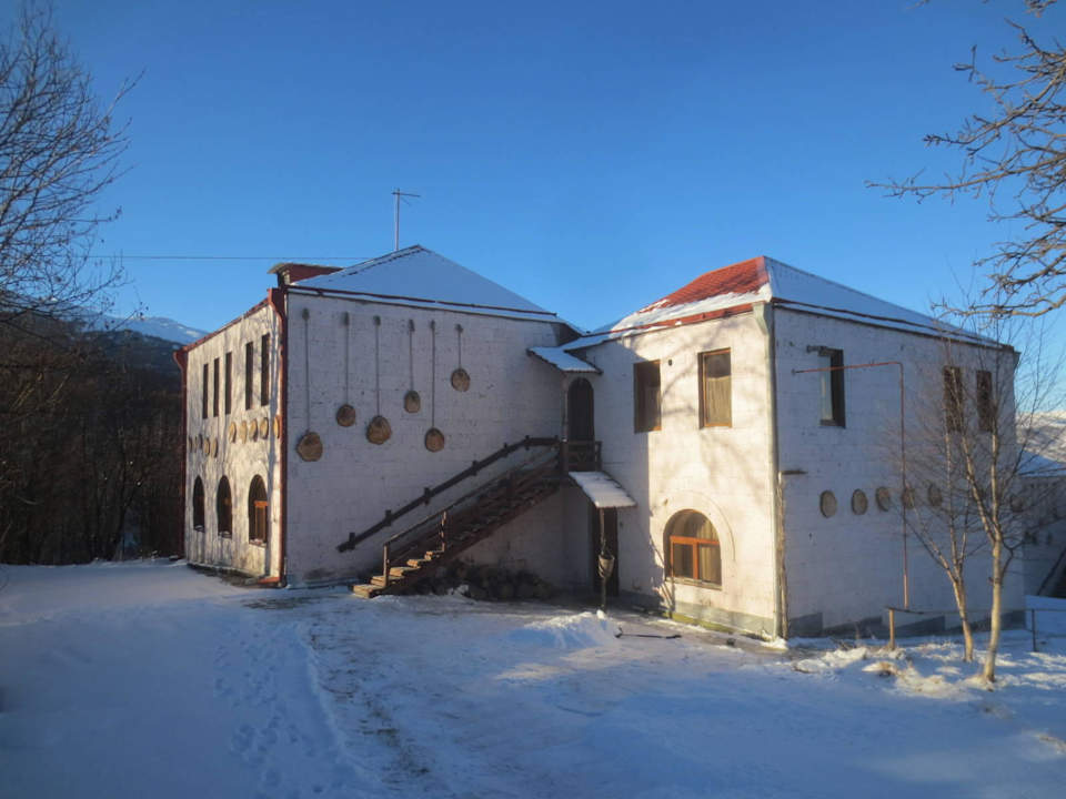 Nebengebäude Tezh Ler Resort
