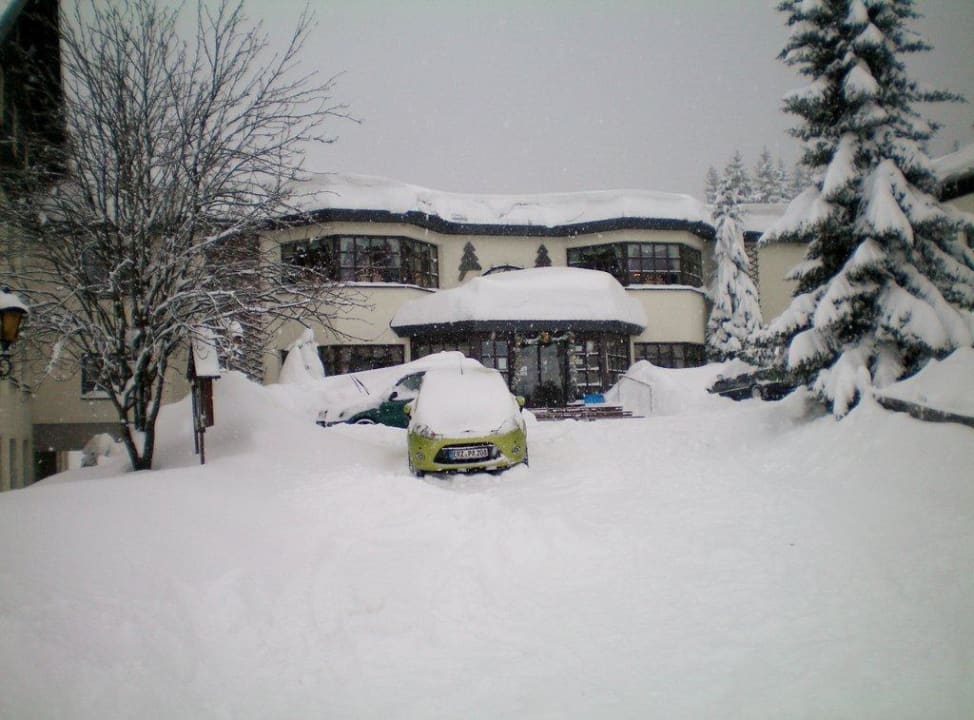 Blick zum Hoteleingang Hotel Forstmeister