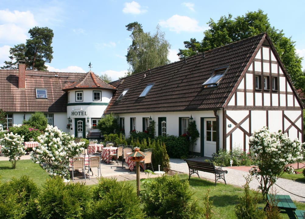Außenansicht Familotel Borchard's Rookhus am See