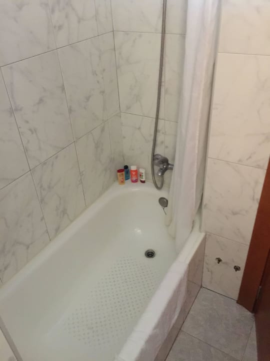 Bad mit Wanne MLL Blue Bay Hotel