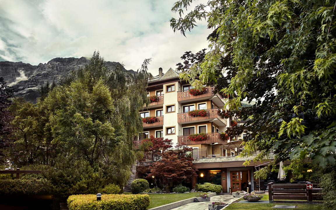 Außenansicht Hotel Rezia