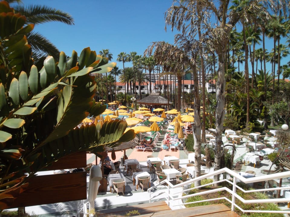 Blick von der Terrasse Bull Eugenia Victoria & Spa