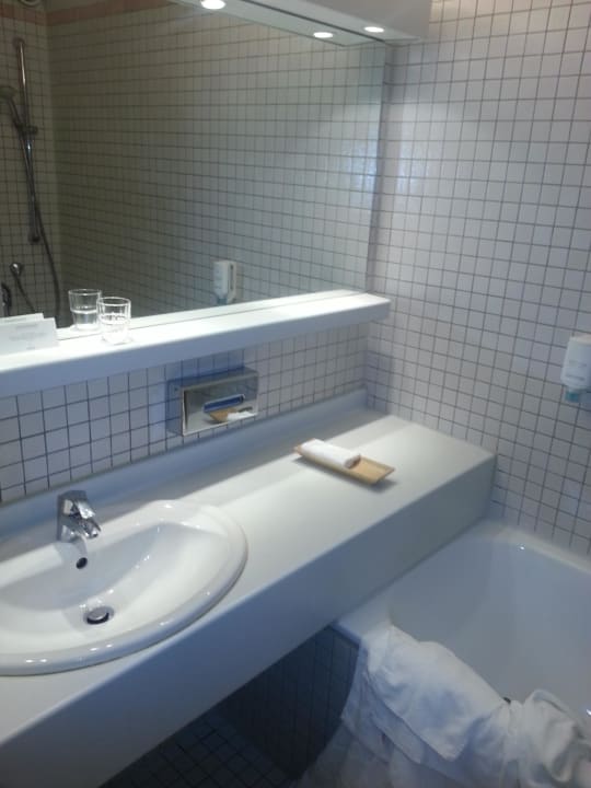 Badezimmer Steigenberger Conti Hansa