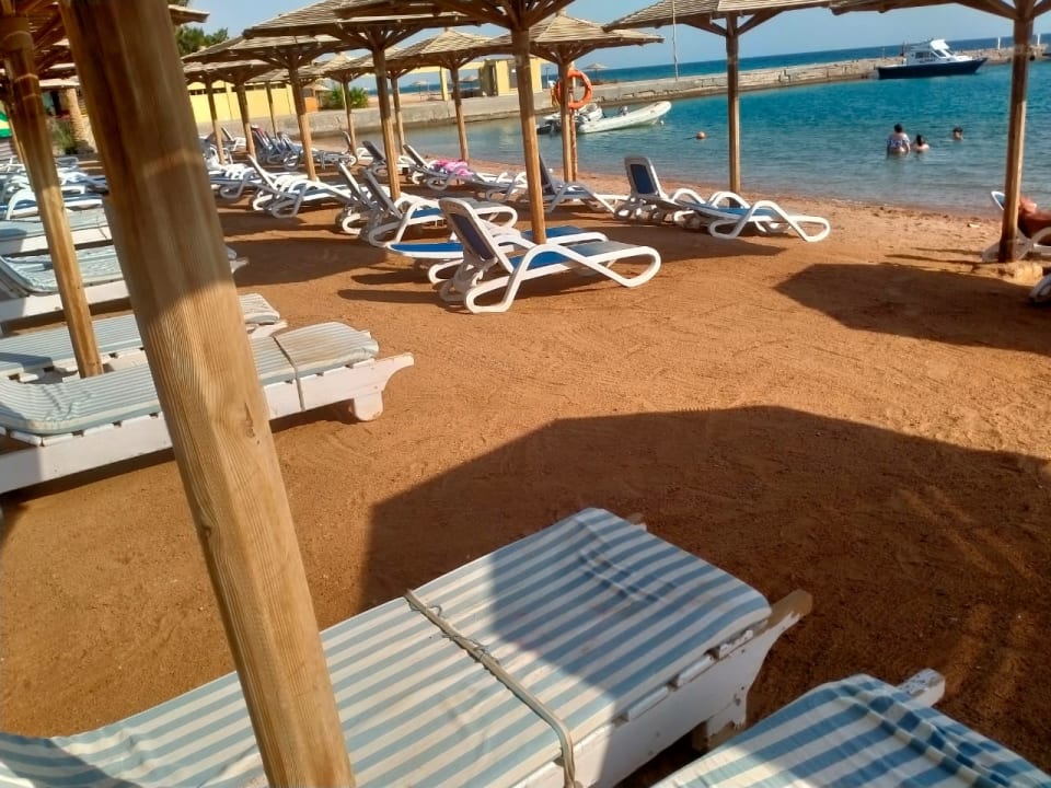 Strand Palm Beach Resort