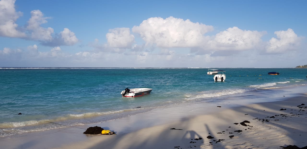 Strand Crystals Beach Resort Belle Mare, a member of Radisson Individuals